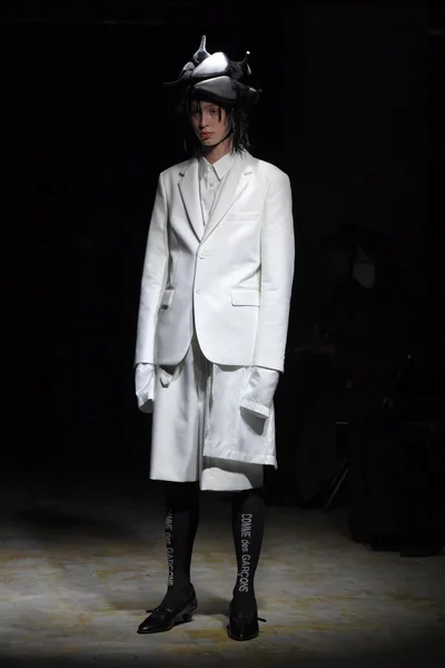 Look 4